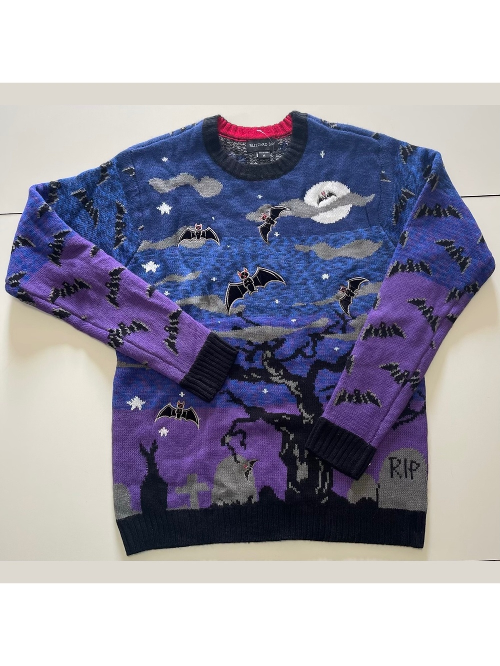Blizzard Bay Men's Size Medium Halloween Bat Sweater
